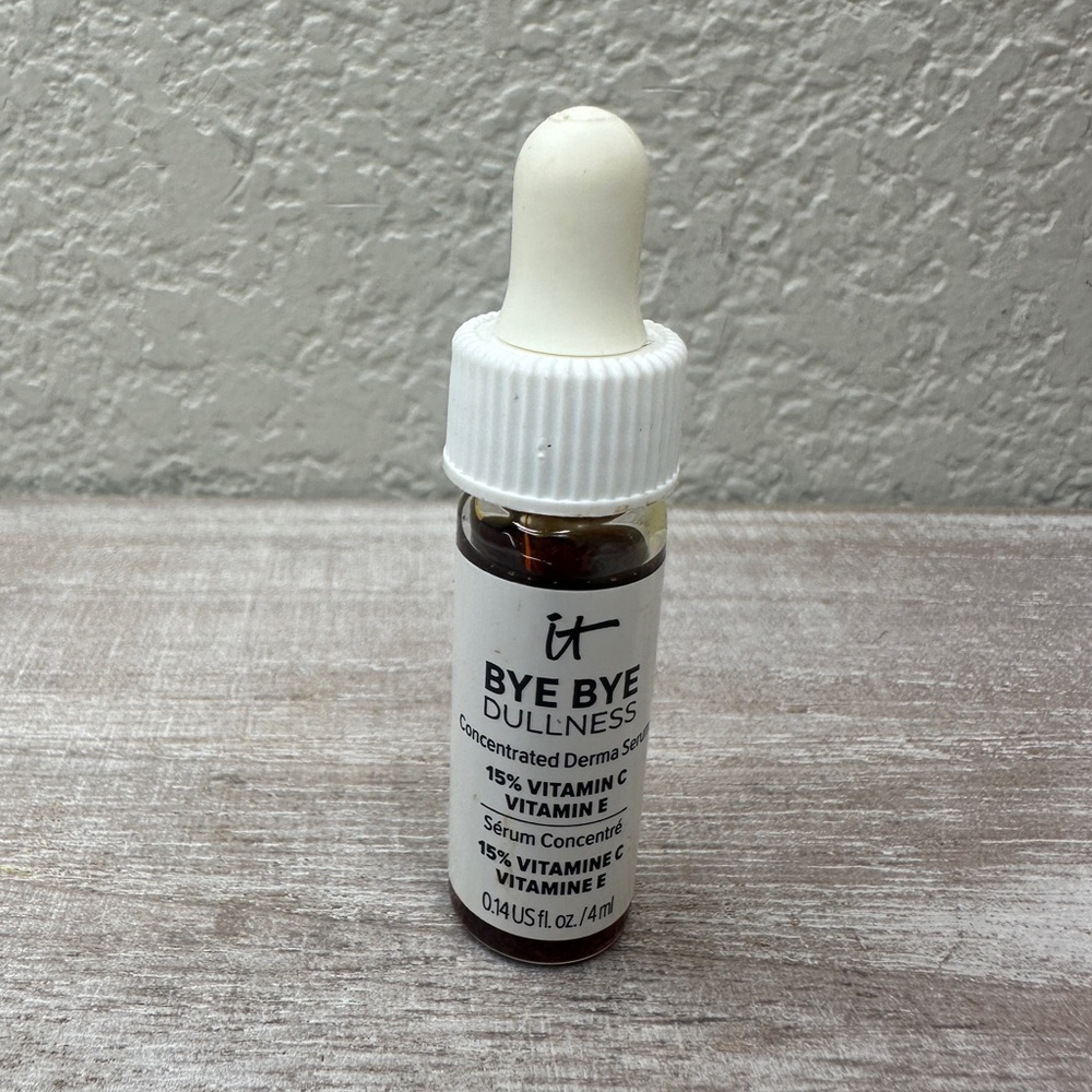 $6 🌙 Bye Bye‎ Dullness Vitamin C Serum